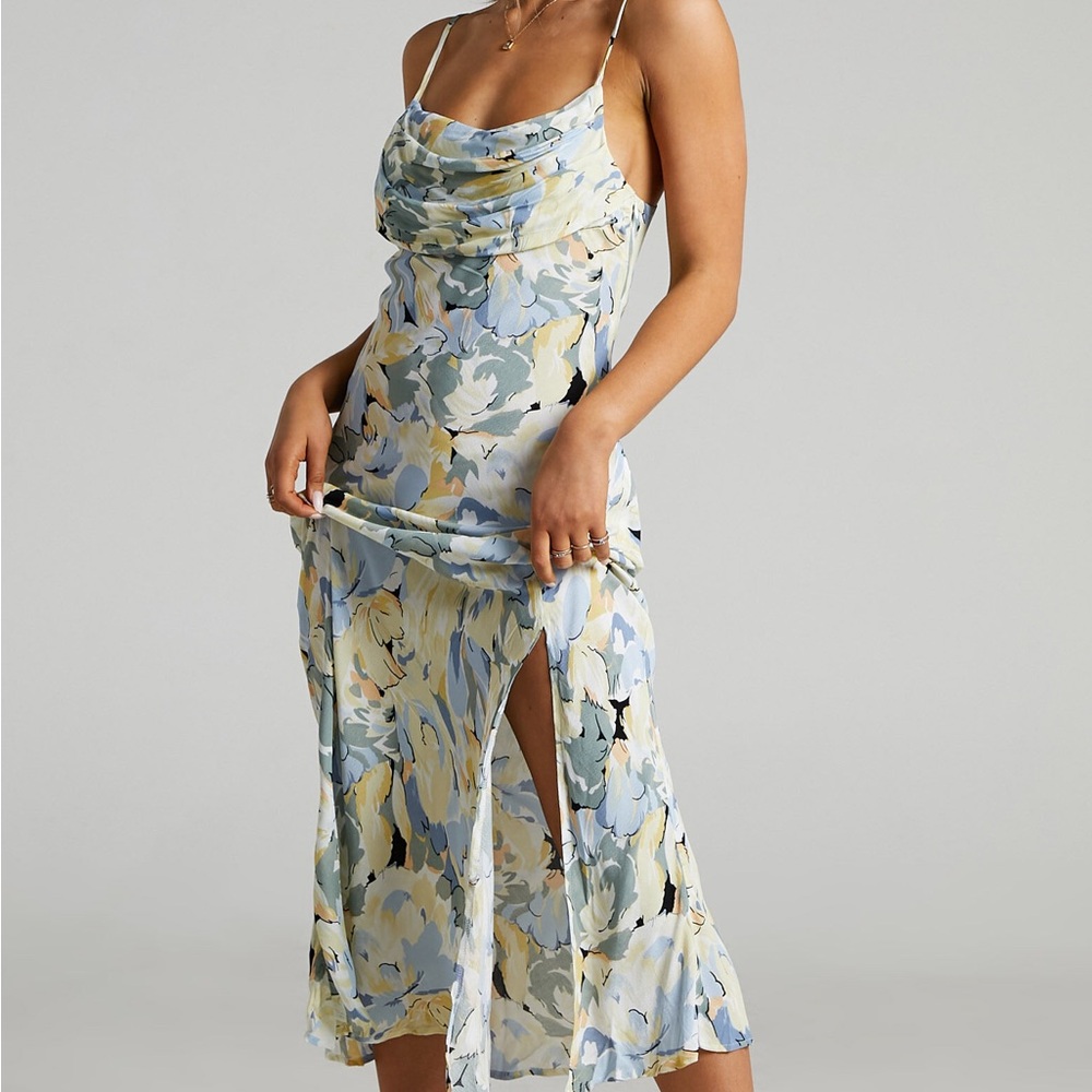 Hello Molly floral maxi size 10 dress